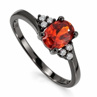 Anillo de Plata Oxidada con Ópalo de Fuego