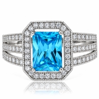 Anillo Precioso de Topacio Azul en Plata .925