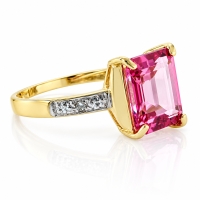 Anillo de Oro Macizo 10K con una Gema de Topacio Rosa