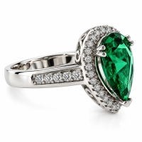 Anillo de Plata con Esmeralda de Alta Calidad