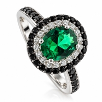 Anillo de Plata con Piedra Preciosa de Esmeralda en Corte Ovalado y Zirconias