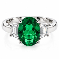Anillo de Plata con una Joya de Esmeralda