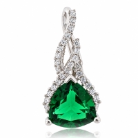 Precioso Dije de Plata de .925 con Esmeralda