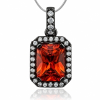 Dije de Ópalo de Fuego en Corte Esmeralda y Zirconias.