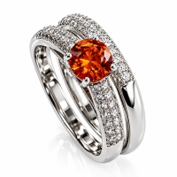 Doble Anillo de Compromiso Corte Redondo Opalo de Fuego