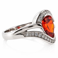 Lujoso Anillo de Plata .925 con Opalo