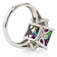 Anillo de Plata .925 con Topacio en Corte Esmeralda