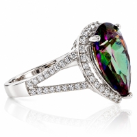 Anillo Lujoso de Topacio Mistico en Plata de Ley