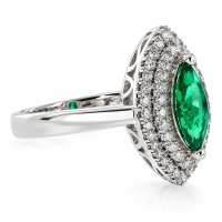 Anillo de Esmeralda en Corte Marquise
