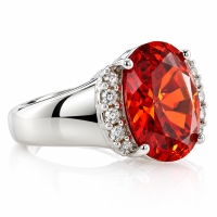 Anillo de Plata .925 con Opalo Rojo Cereza