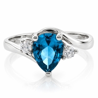 Hermoso Anillo de Topacio Azul