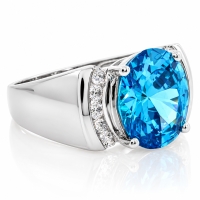 Grandioso Anillo de Plata y Topacio Azul
