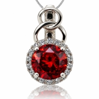 Hermoso Dije de Plata .925 con Piedra de Ópalo de Fuego en Corte Redondo y Zirconias