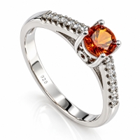 Anillo de Ópalo Corte Redonda Cereza de Fuego