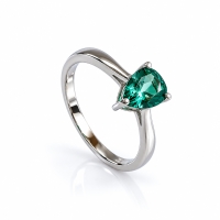 Anillo de Compromiso en Plata con Esmeralda