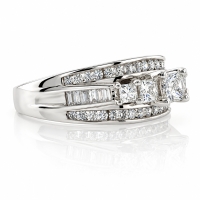 Anillo de Compromiso con Diamantes en Oro Blanco 18k