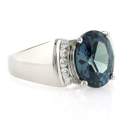 Anillo de Alejandrita Bicolor en Plata .925