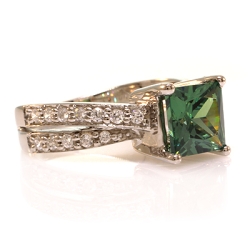 Anillo de Plata .925 con Alejandrita