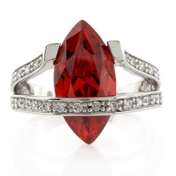 Anillo de Opalo Cereza en Plata de Ley