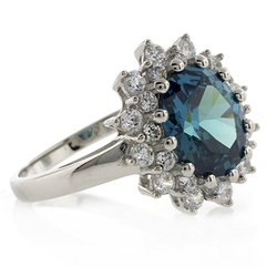 Anillo de Alejandrita Azul a Verde en Plata .925