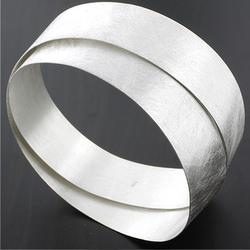 Brazalete Flexible de Plata de Ley .925