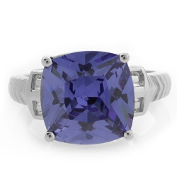 Anillo Elegante de Plata con Tanzanita