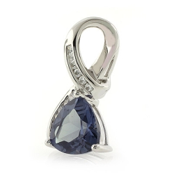 Dije de Plata Fina .925 con Alejandrita Bicolor ( Morado/Azul )