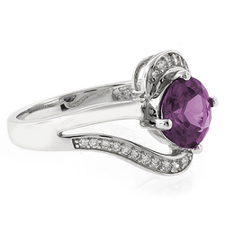 Hermoso Anillo de Plata de Ley con Alejandrita