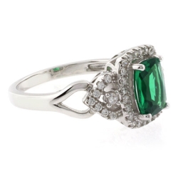 Anillo Elegante de Plata y Esmeralda
