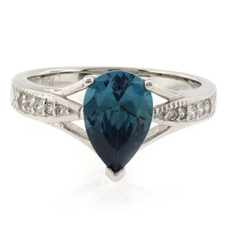 Anillo de Plata Fina con Alejandrita ( Verde/Azul )