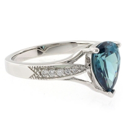 Anillo de Plata Fina con Alejandrita ( Verde/Azul )