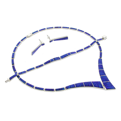 Precioso Juego de Ópalo Azul con Collar, Pulsera y Aretes en Plata .950