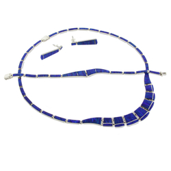 Hermoso Conjunto de Ópalo Azul con Aretes, Collar y Pulsera en Plata .950
