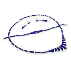 Hermoso Juego de Ópalo Azul con Aretes, Collar y Pulsera en Plata .950