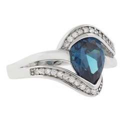 Anillo de Alejandrita en Plata Fina de Ley