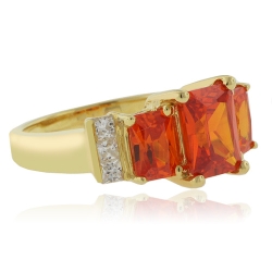 Anillo de Plata con Baño de Oro 14K y 3 Gemas de Opalo