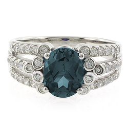 Beautiful Oval Cut Alexandrite Color Changing Unisex Silver Ring
