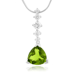 Dije de Plata .925 con una Piedra de Peridoto