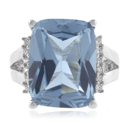 Gorgeous Emerald Cut Aquamarine .925 Silver Ring