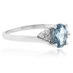 Anillo con Aguamarina en Plata .925