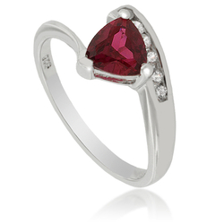 Anillo de Plata de Ley 925 con Rubí