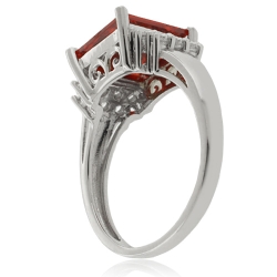 Hermoso Anillo de Plata .925 con Ópalo de Fuego