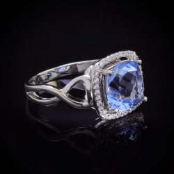 Anillo Hermoso de Alejandrita en Plata ( Azul/Morado )