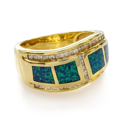 Gorgeous Australian Opal and Diamonds Ring in 14K Yellow Solid Gold