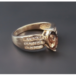 Anillo de Plata .925 con Baño de Oro y Topacio