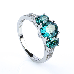 Anillo de Plata con 3 Piedras de Alejandrita ( Azul/ Verde )