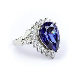 Anillo Elegante de Plata .925 con Tanzanita