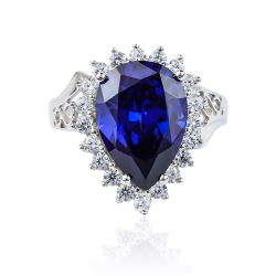 Anillo Elegante de Plata .925 con Tanzanita