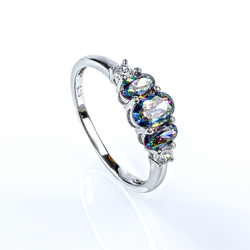 Anillo de Plata Fina con 3 Gemas de Topacio Mistico