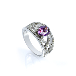 Sterling Silver Ring with Oval Cut Amethyst